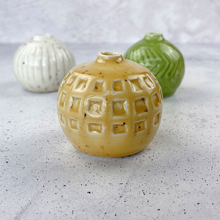 Botz Pro Calcite Yellow Brush-on Glaze