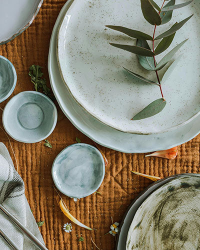 Understanding “Food Safe” Glazes and Dinnerware Suitability